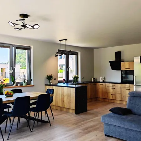 Sztorm Piękny Dom Nad Morzem Na Wyłączność Dom wakacyjny *