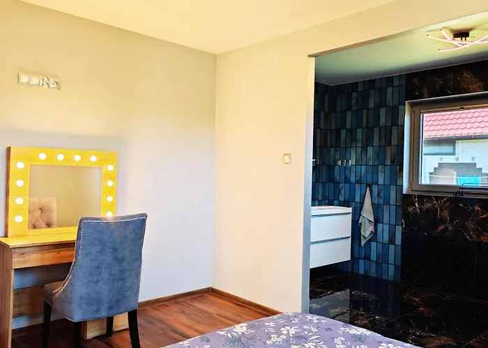 Sztorm Piekny Dom Nad Morzem Na Wylacznosc