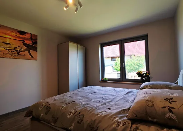 Sztorm Piekny Dom Nad Morzem Na Wylacznosc Sianozety