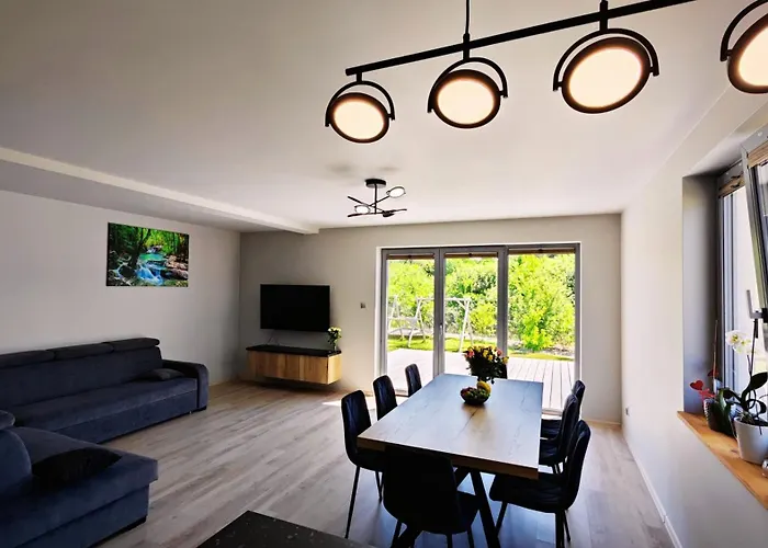 Sztorm Piekny Dom Nad Morzem Na Wylacznosc Nyaraló